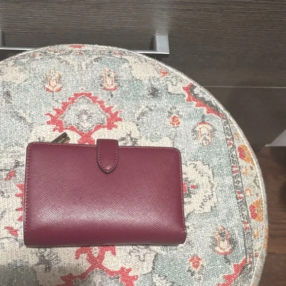 NWOT Kate Spade Burgandy Wallet - Picture 3 of 6